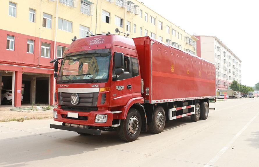 Автоцистерна Foton Auman для перевозки легковоспламеняющихся жидкостей (взрывозащищенная)