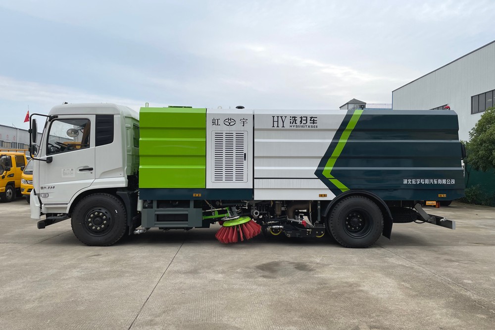 Моечно-уборочная машина Dongfeng Kinland