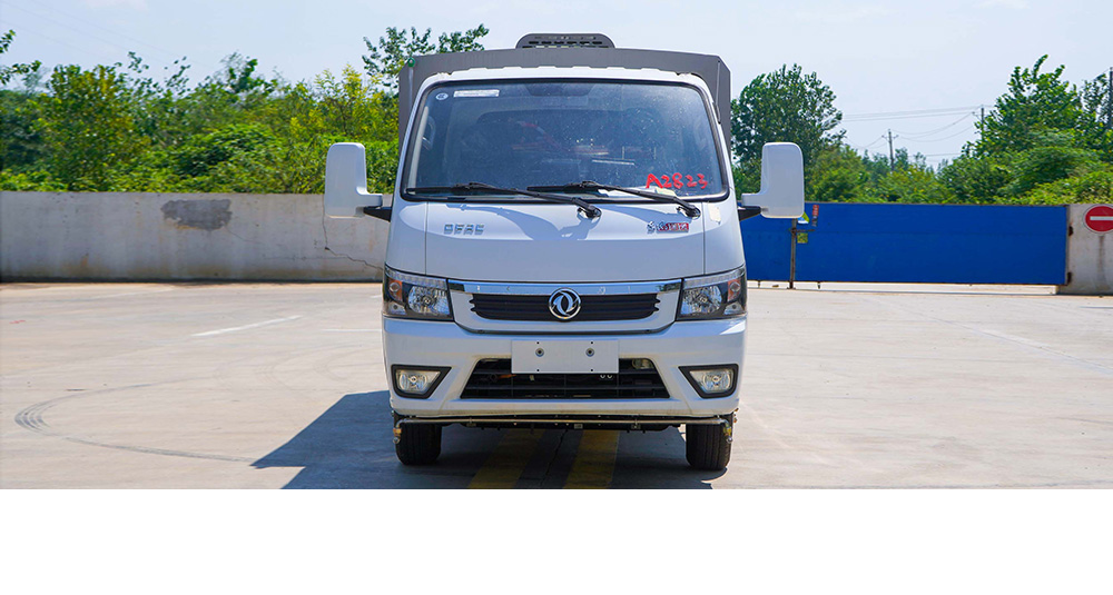 Электрическая подметально-уборочная машина Dongfeng Tuyi