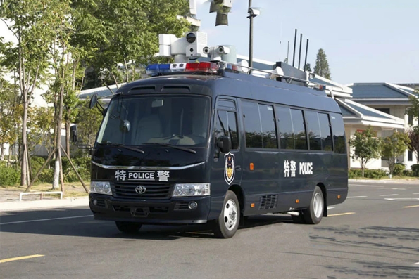 Командование автомобиля Toyota Costa Communications
