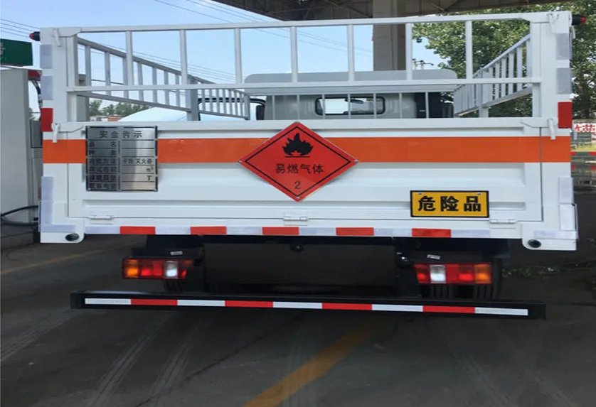 Sinotruk, грузовик 4,2 м с решетчатым кузовом для транспортировки газовых баллонов, синий номер