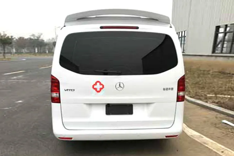 Автомобиль скорой помощи Mercedes